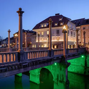 ***** Hotel Zlata Ladjica Boutique Slovénie